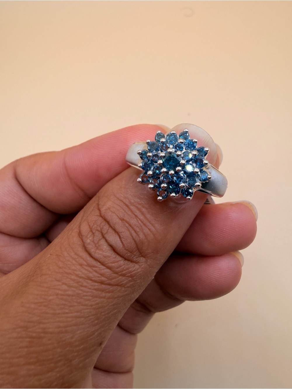 10k White Gold 1 Ctw Blue Diamond Ring Size 8.75.